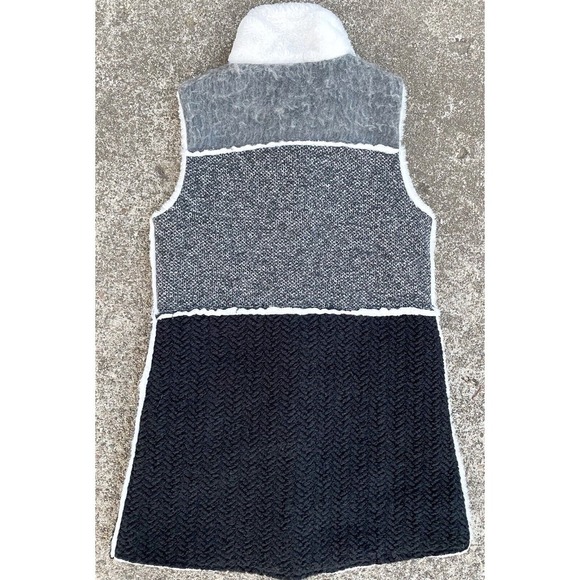 FATE Wool Blend Vest Black Gray White Faux Shearling Leather Vest Size Medium - Picture 2 of 7